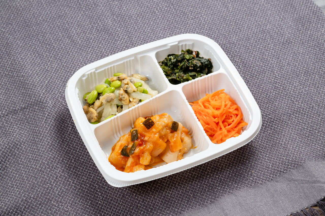 ズッキーニとチキンのトマト煮弁当